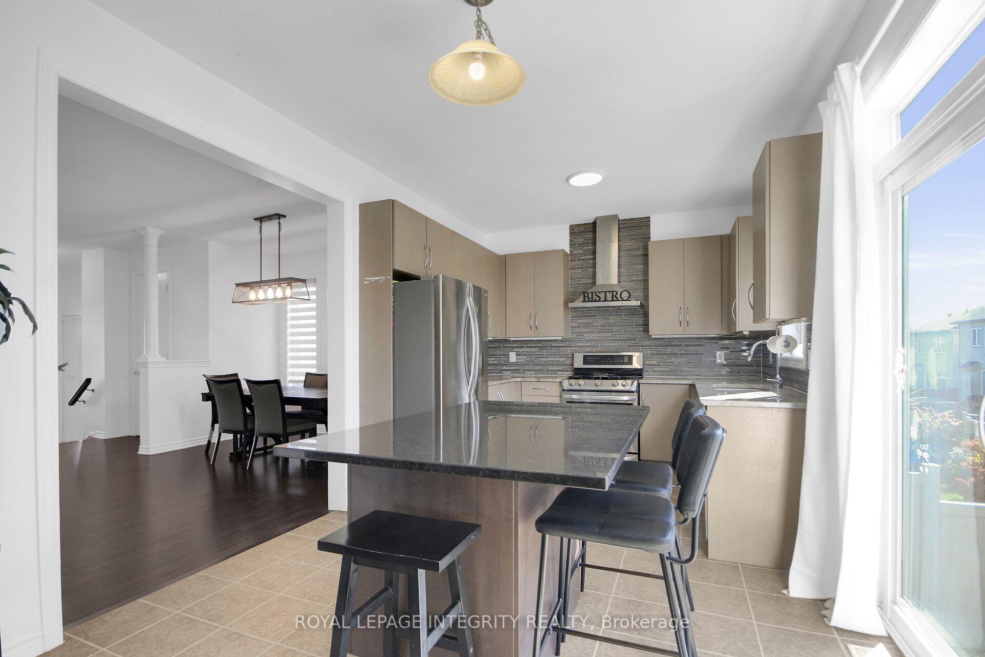 Photo 7 of 622 Silver Spruce Way, Ottawa, Kanata - Emerald Meadows/Trailwest — HOMEH