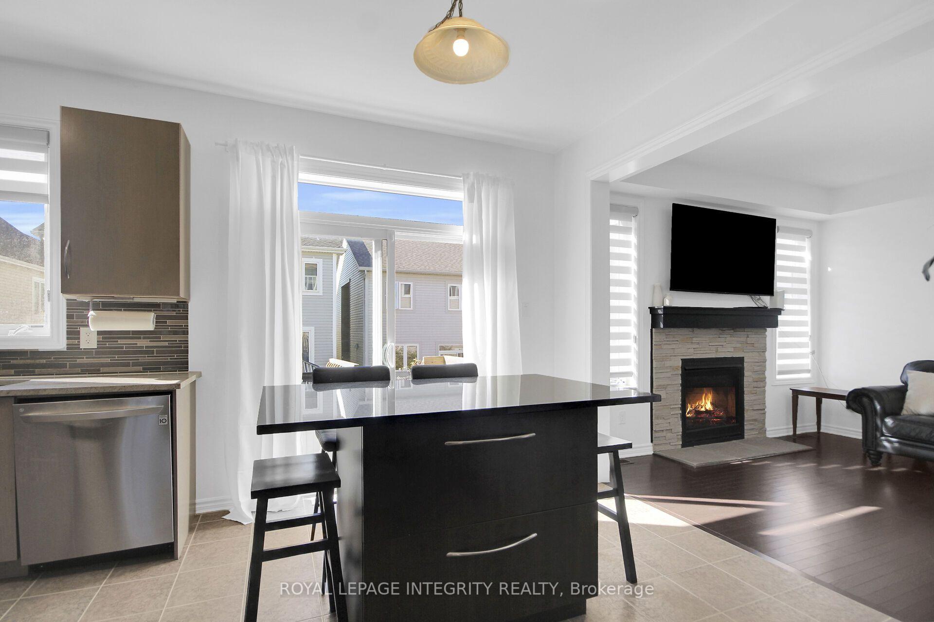 Photo 11 of 622 Silver Spruce Way, Ottawa, Kanata - Emerald Meadows/Trailwest — HOMEH