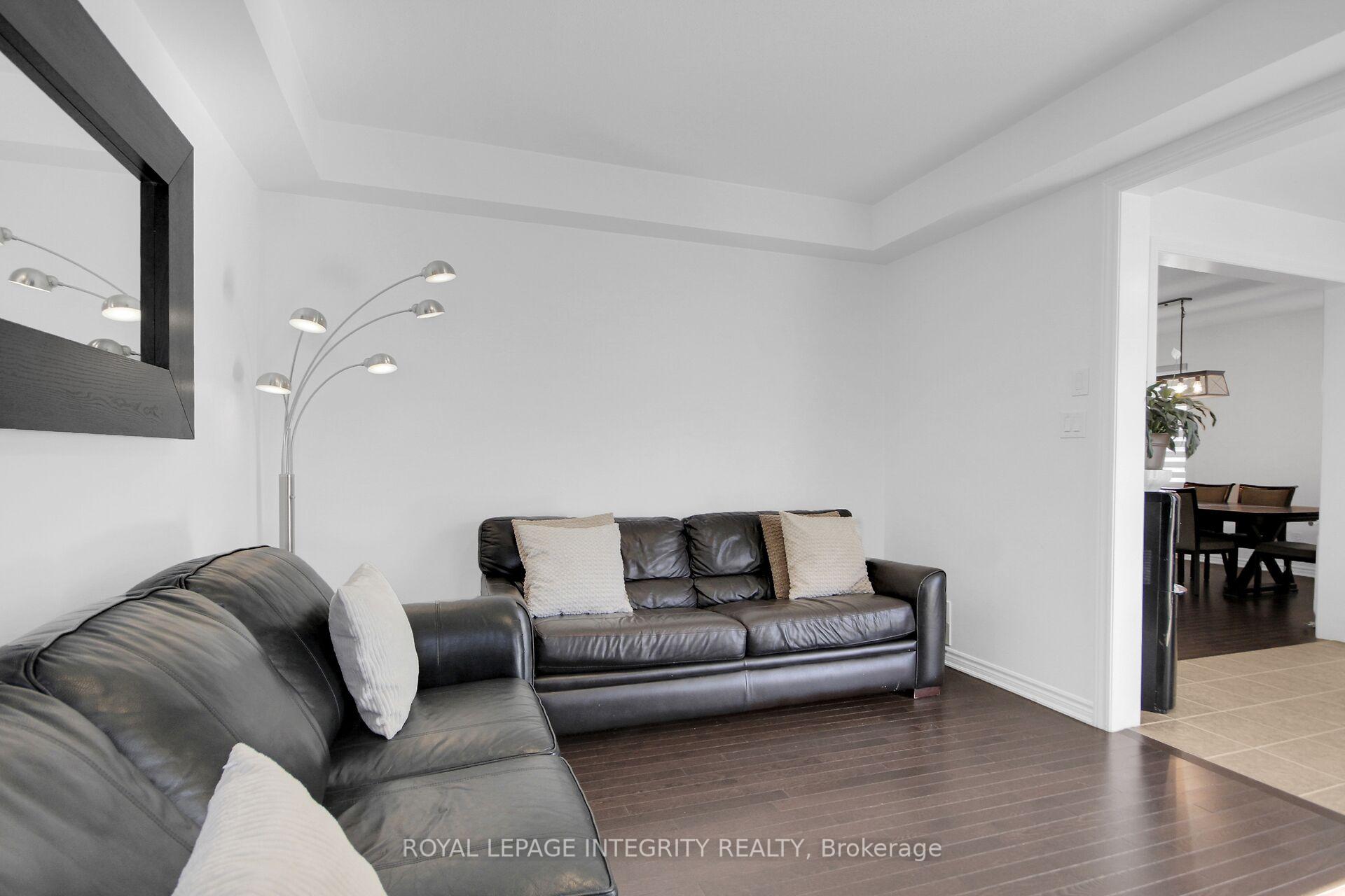 Photo 16 of 622 Silver Spruce Way, Ottawa, Kanata - Emerald Meadows/Trailwest — HOMEH