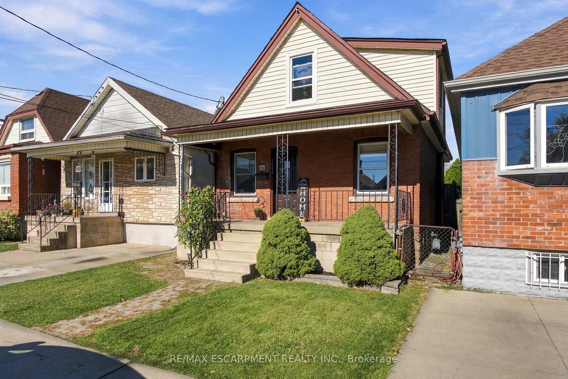 Photo 3 of 153 Albany Avenue, Hamilton, Homeside — HOMEH