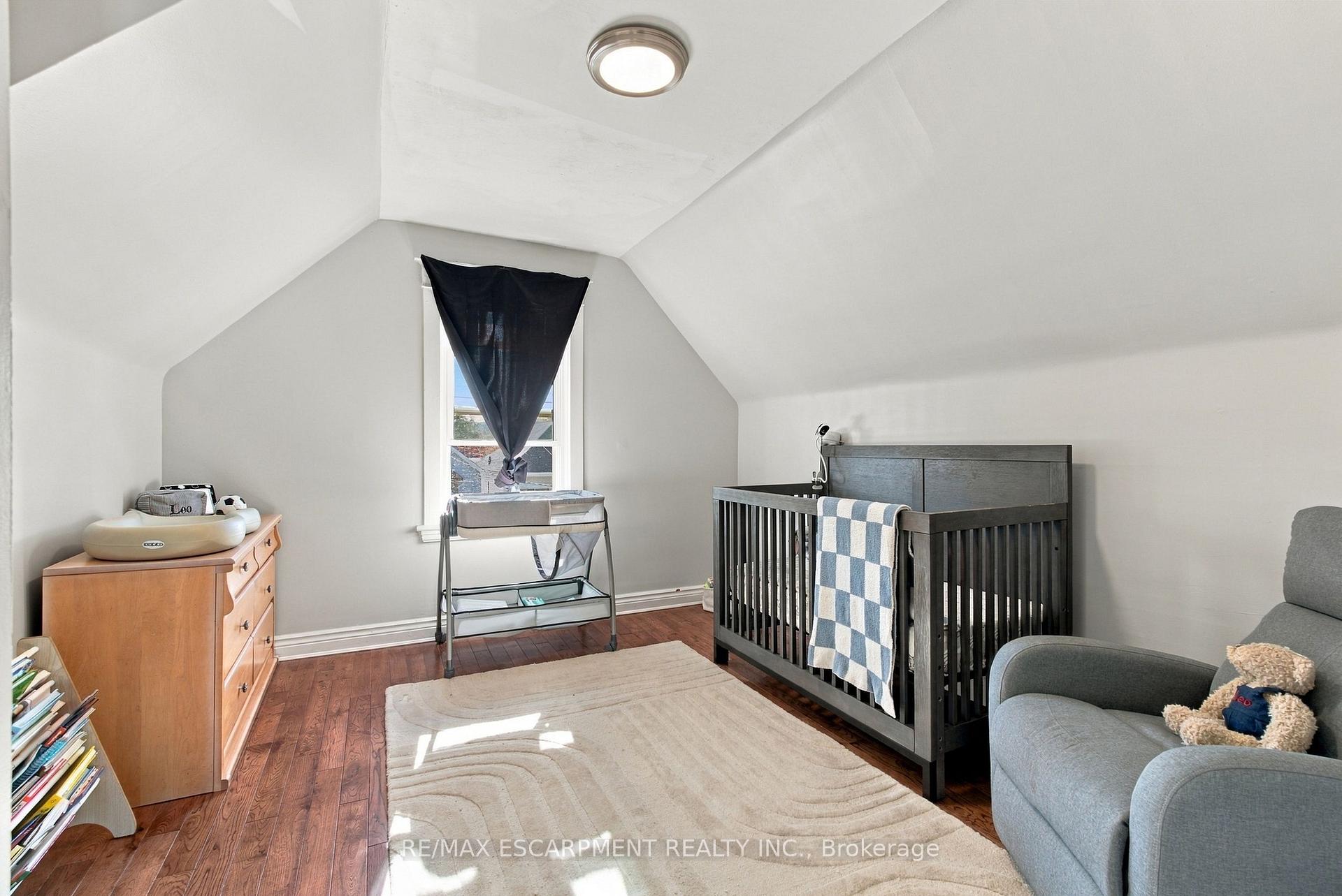 Photo 17 of 153 Albany Avenue, Hamilton, Homeside — HOMEH