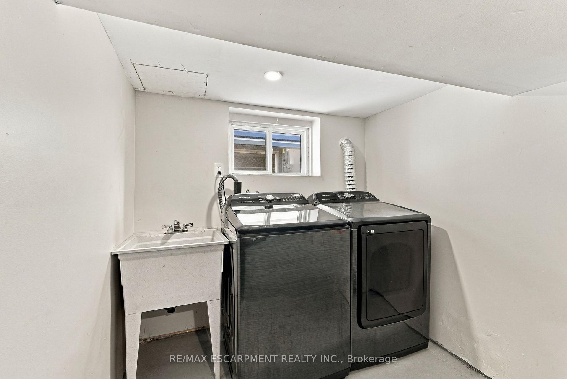 Photo 22 of 153 Albany Avenue, Hamilton, Homeside — HOMEH