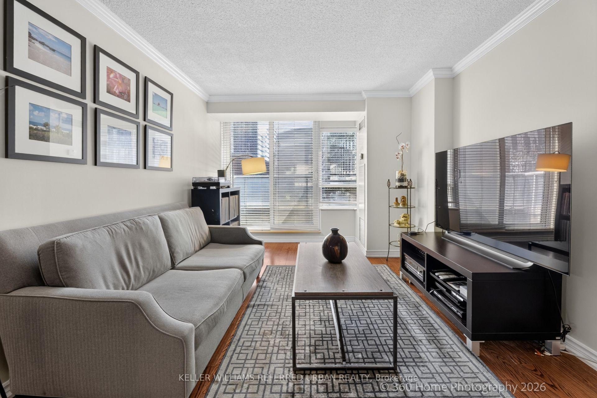 Photo of Unit 339, 250 Wellington Street W