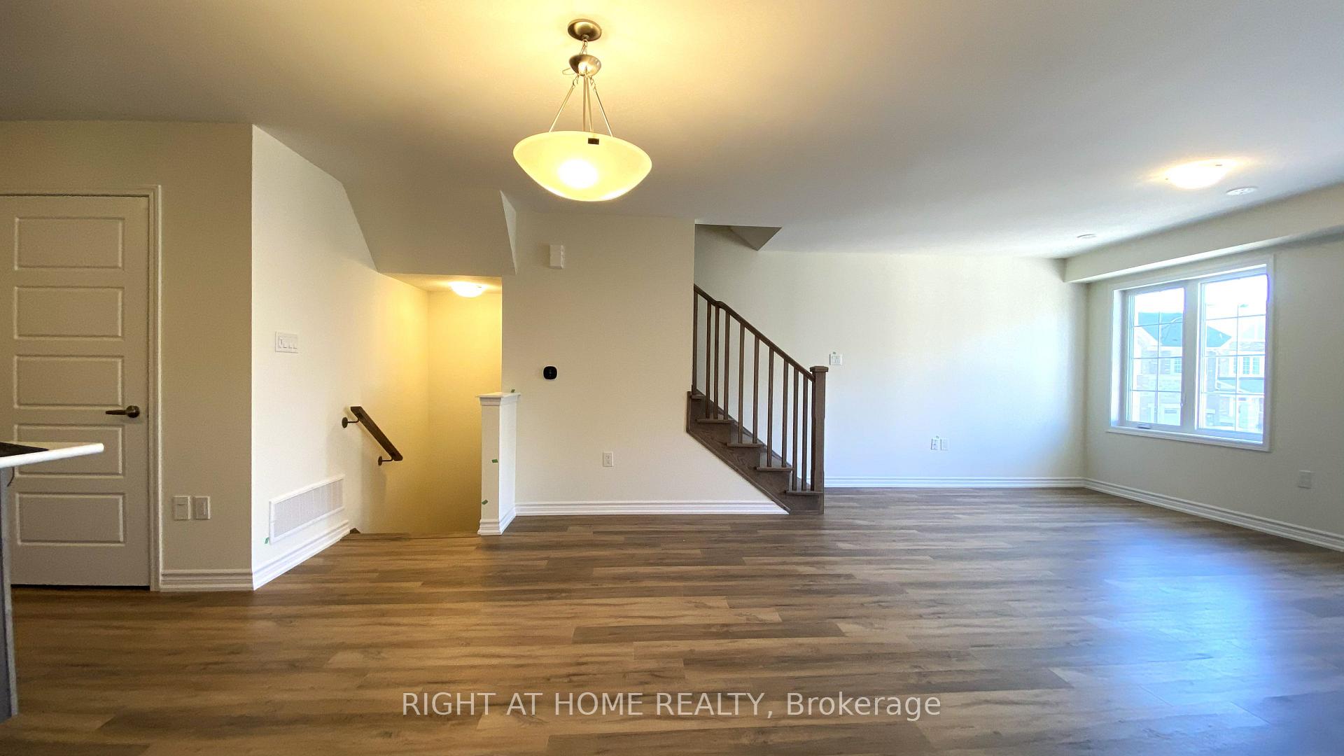 Photo 8 of 980 Alder Gate, Milton, Cobban — HOMEH