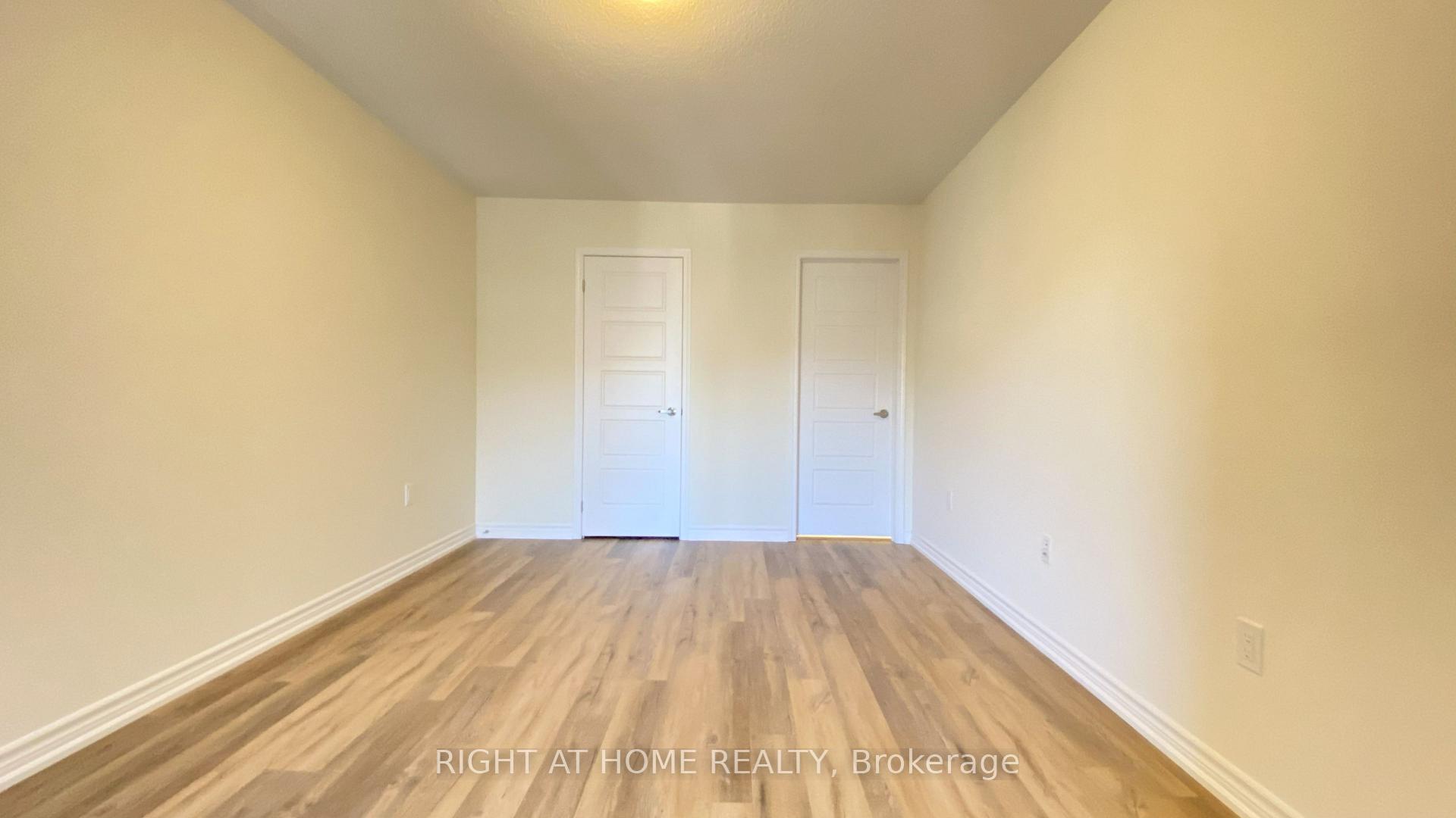 Photo 9 of 980 Alder Gate, Milton, Cobban — HOMEH