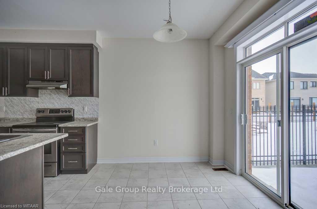 Photo 3 of 120 Chandler Terrace, Woodstock, Woodstock - North — HOMEH