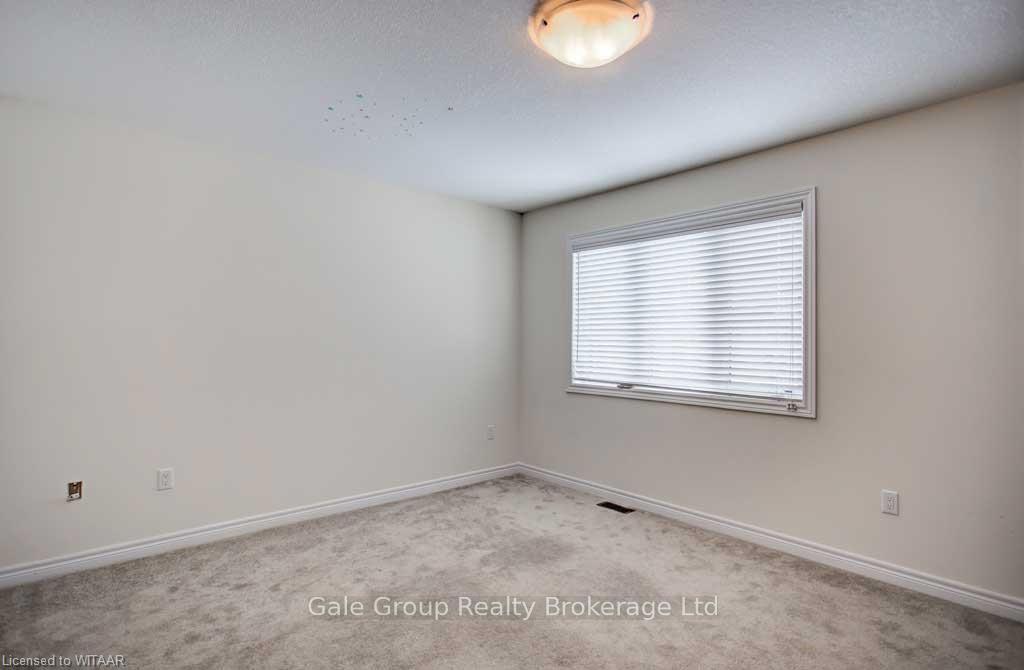 Photo 8 of 120 Chandler Terrace, Woodstock, Woodstock - North — HOMEH