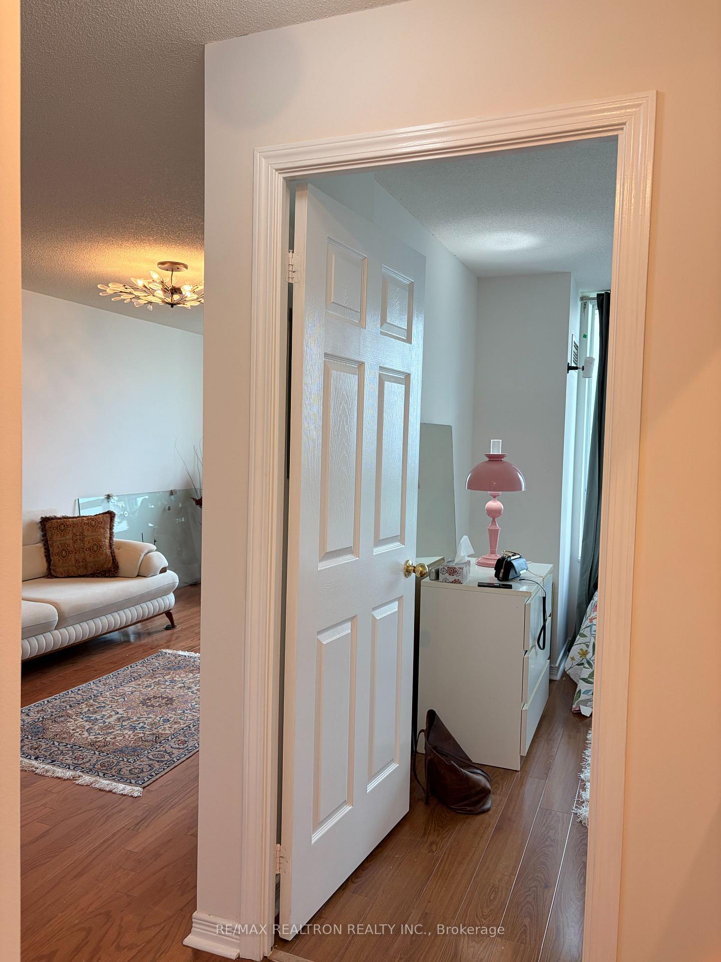 Photo 9 of Unit PH13, 23 Oneida Crescent, Richmond Hill, Langstaff — HOMEH