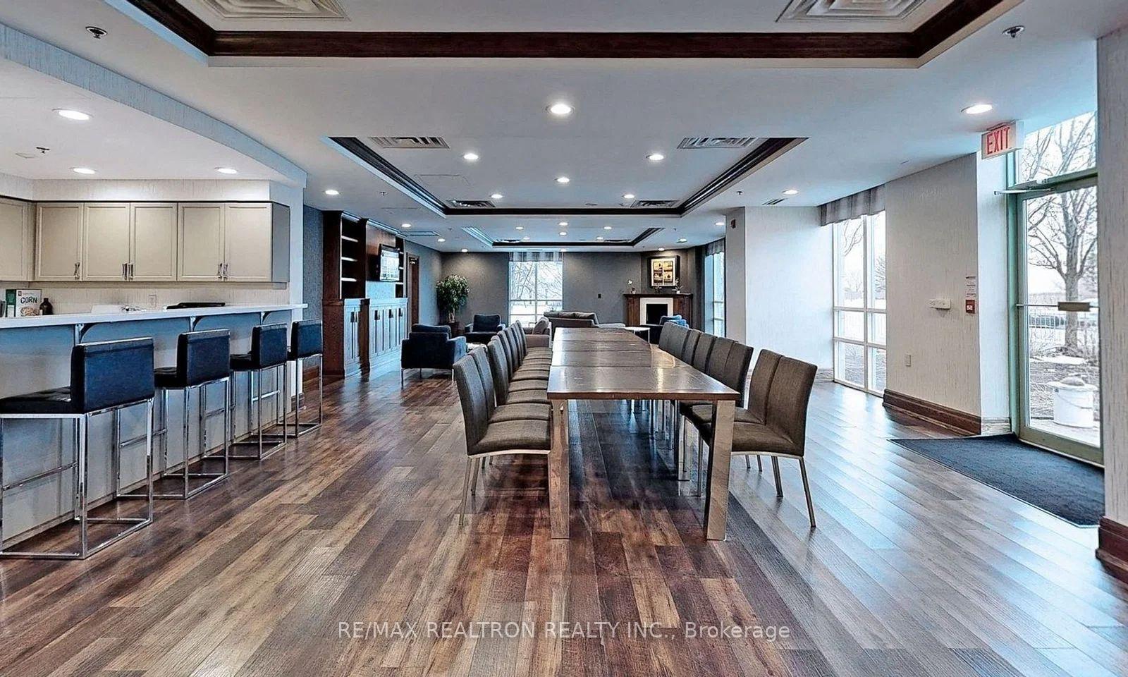 Photo 13 of Unit PH13, 23 Oneida Crescent, Richmond Hill, Langstaff — HOMEH