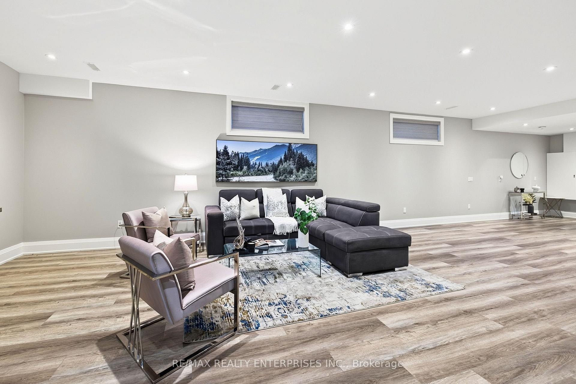 Photo 33 of 36B Pine Avenue N, Mississauga, Port Credit — HOMEH