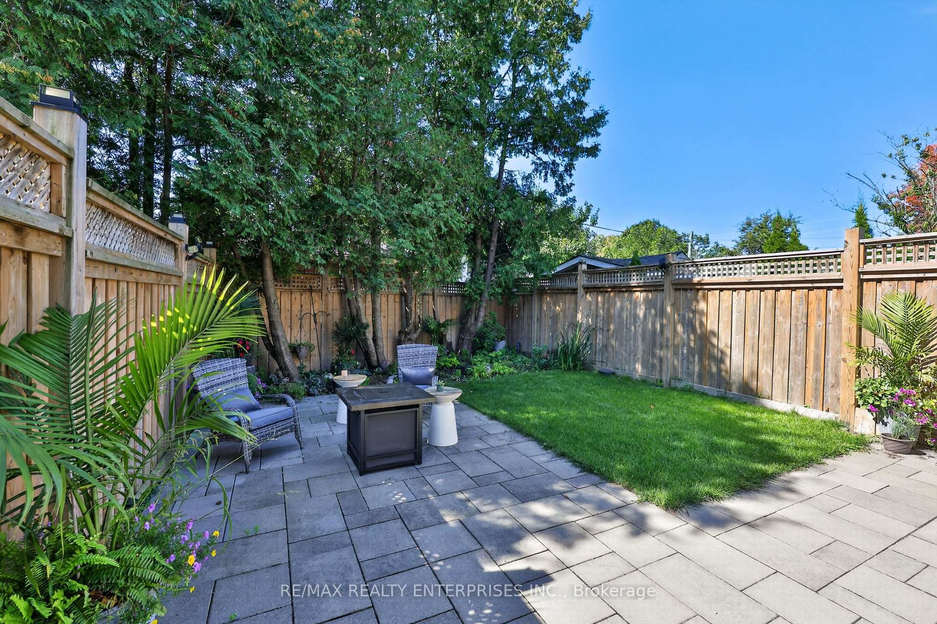 Photo 41 of 36B Pine Avenue N, Mississauga, Port Credit — HOMEH