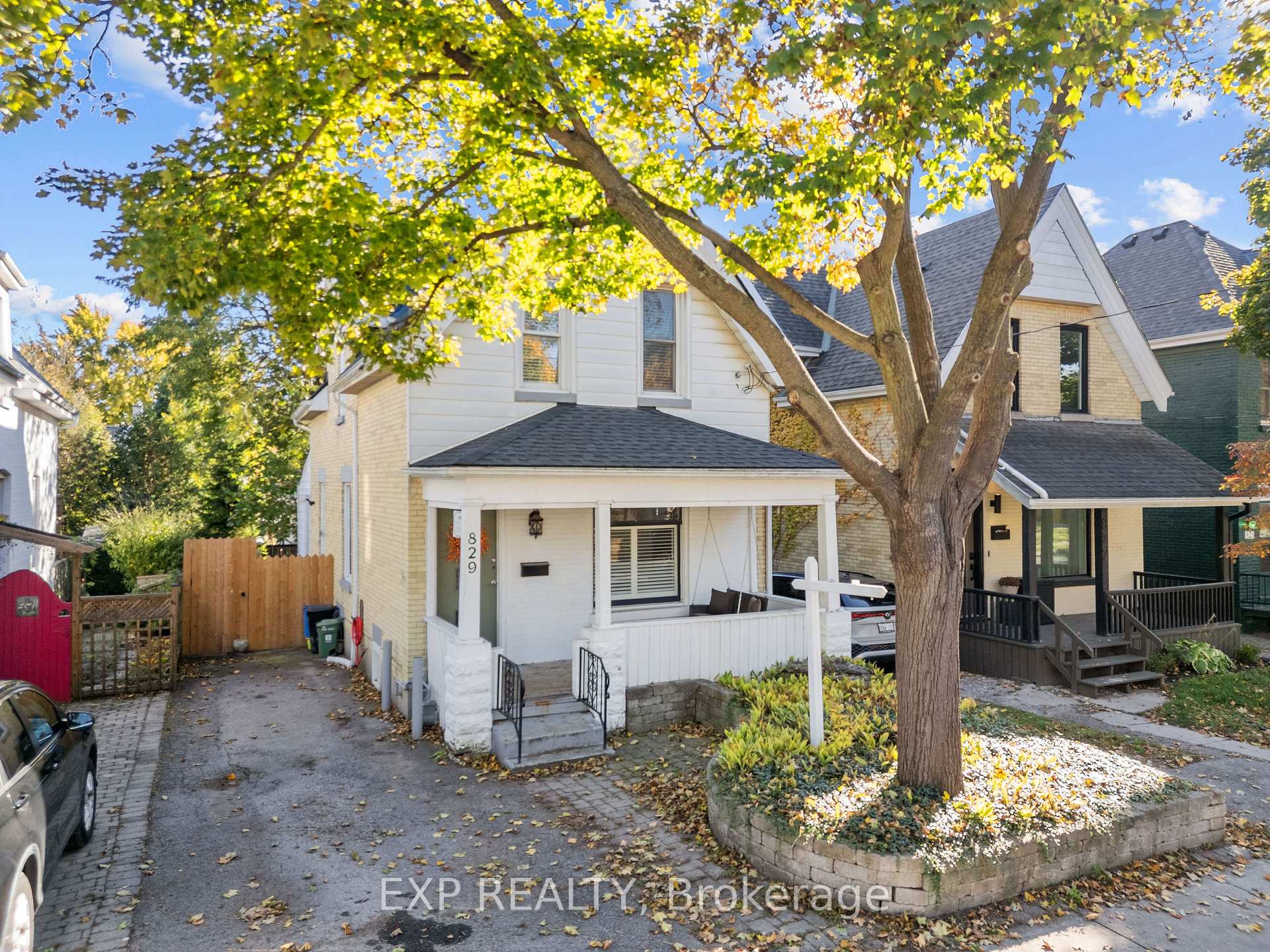 Photo of 829 Elias Street