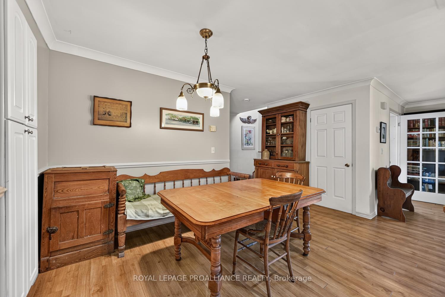 Photo 9 of 18 Thomas Street, Brockville, Brockville — HOMEH