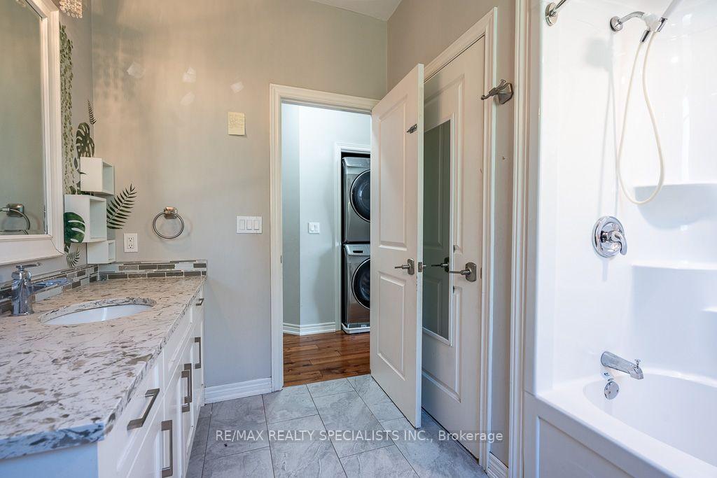 Photo 52 of 22 Elm Street, St. Catharines, Oakdale — HOMEH