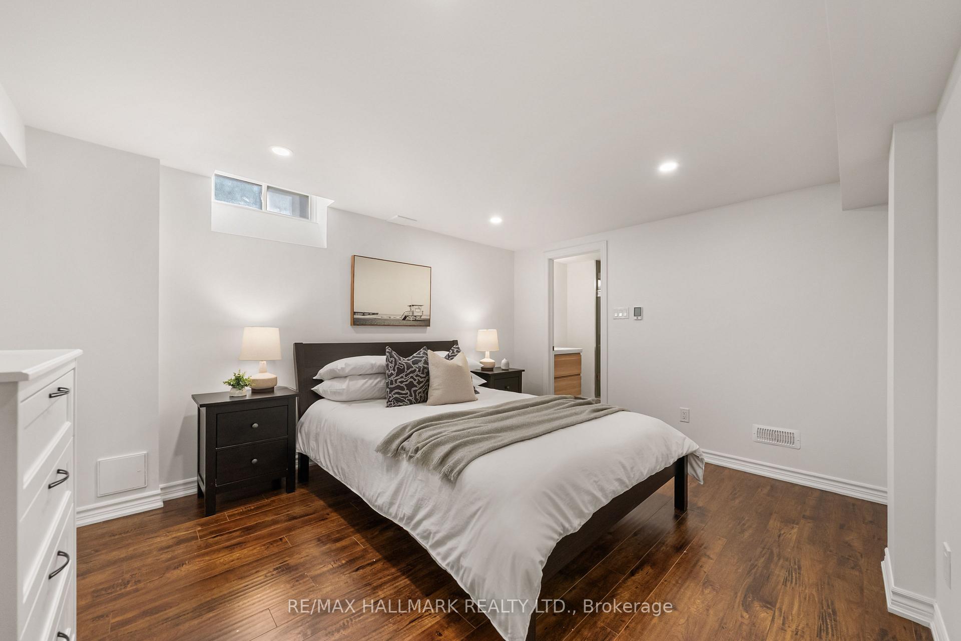 Photo 34 of 5 Chumleigh Crescent, Markham, German Mills — HOMEH