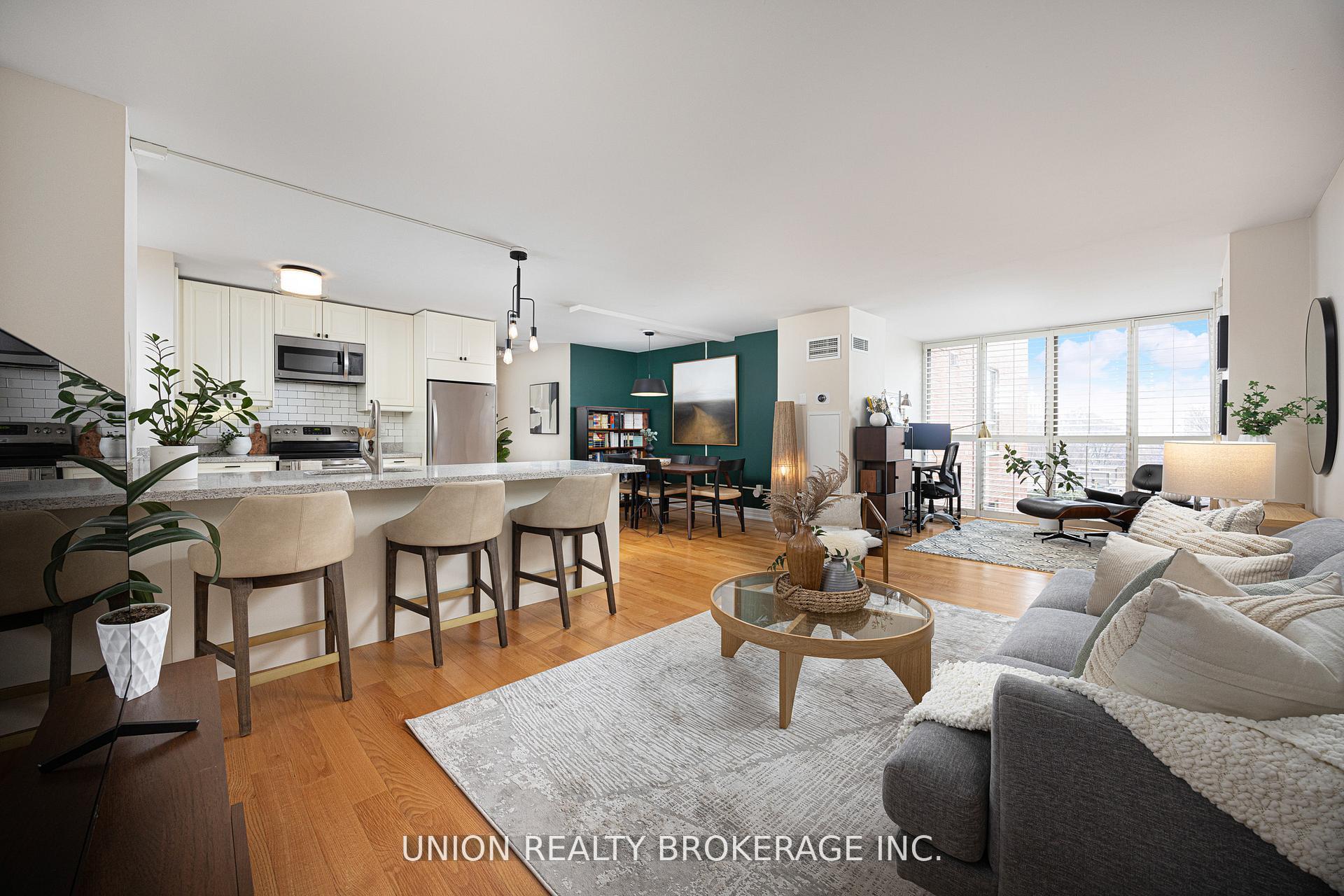 Front of Unit 505, 95 Lombard Street