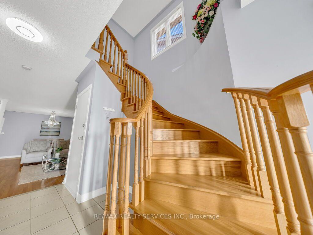 Photo 22 of 61 Sir Jacobs Crescent, Brampton, Fletcher's Meadow — HOMEH