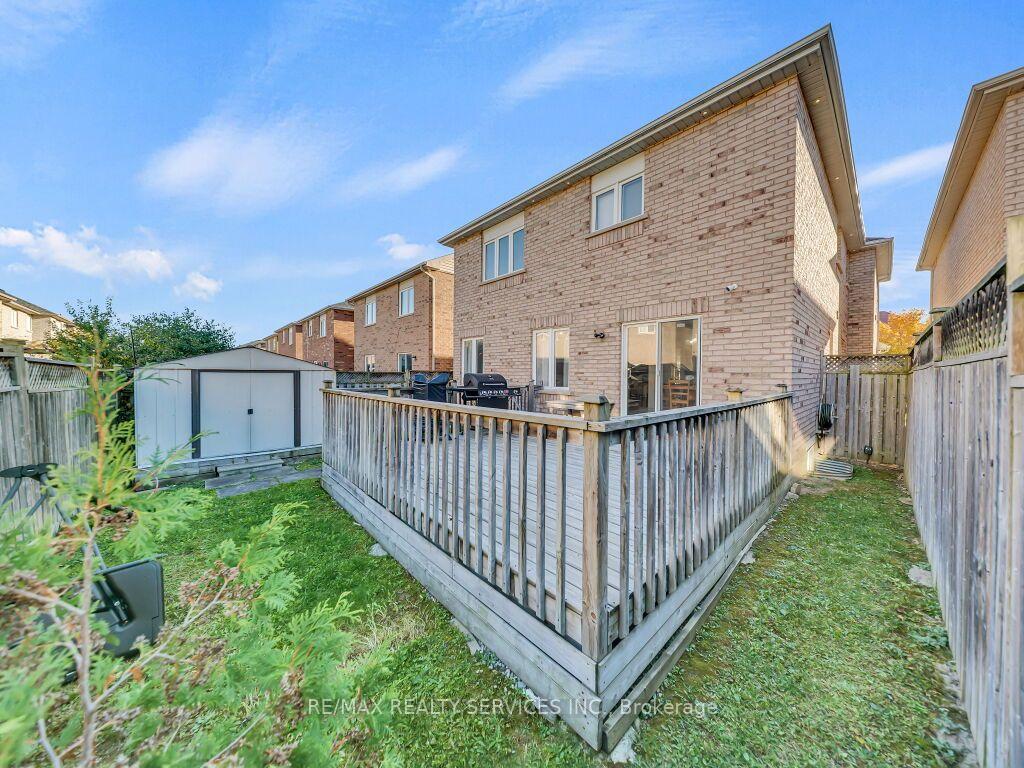 Photo 48 of 61 Sir Jacobs Crescent, Brampton, Fletcher's Meadow — HOMEH