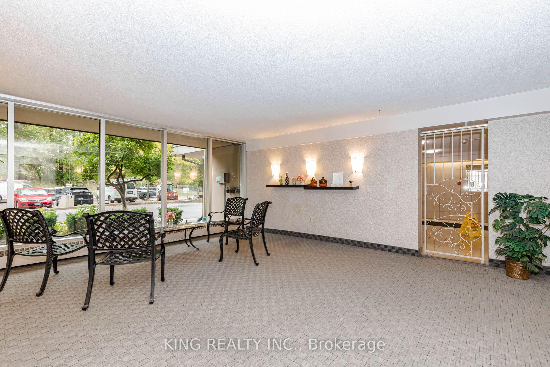 Photo 5 of Unit 407, 1964 Main Street, Hamilton, Ainslie Wood — HOMEH