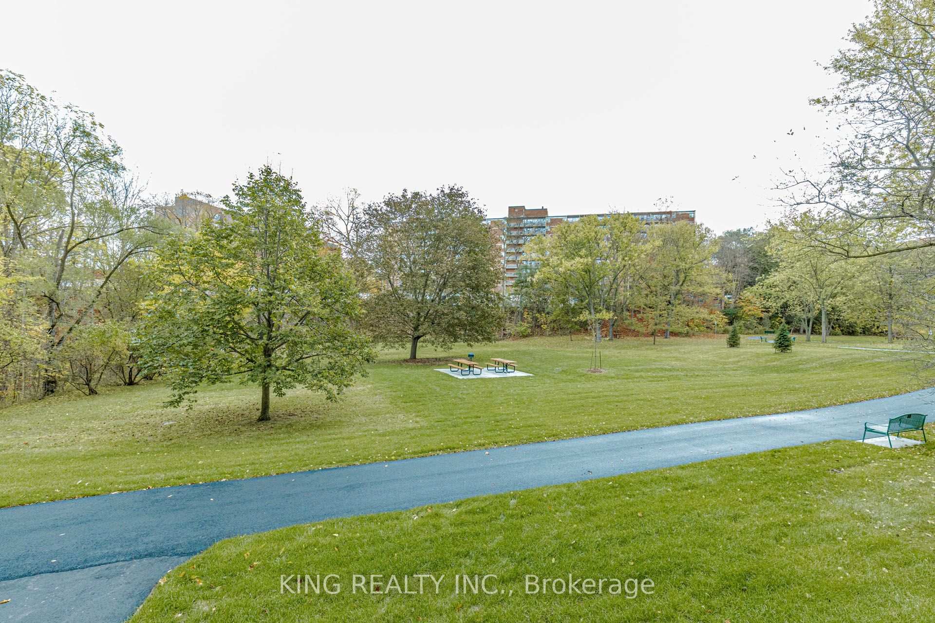 Photo 46 of Unit 407, 1964 Main Street, Hamilton, Ainslie Wood — HOMEH