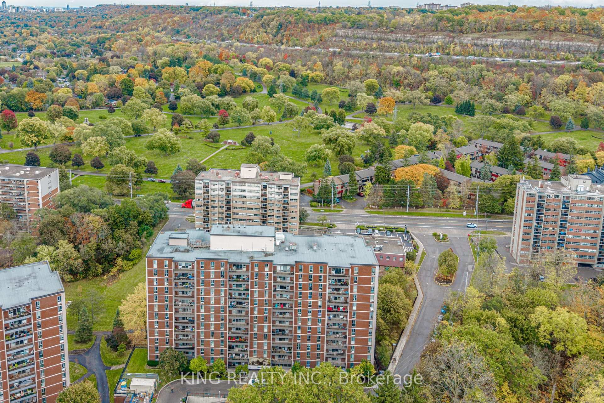 Photo 49 of Unit 407, 1964 Main Street, Hamilton, Ainslie Wood — HOMEH