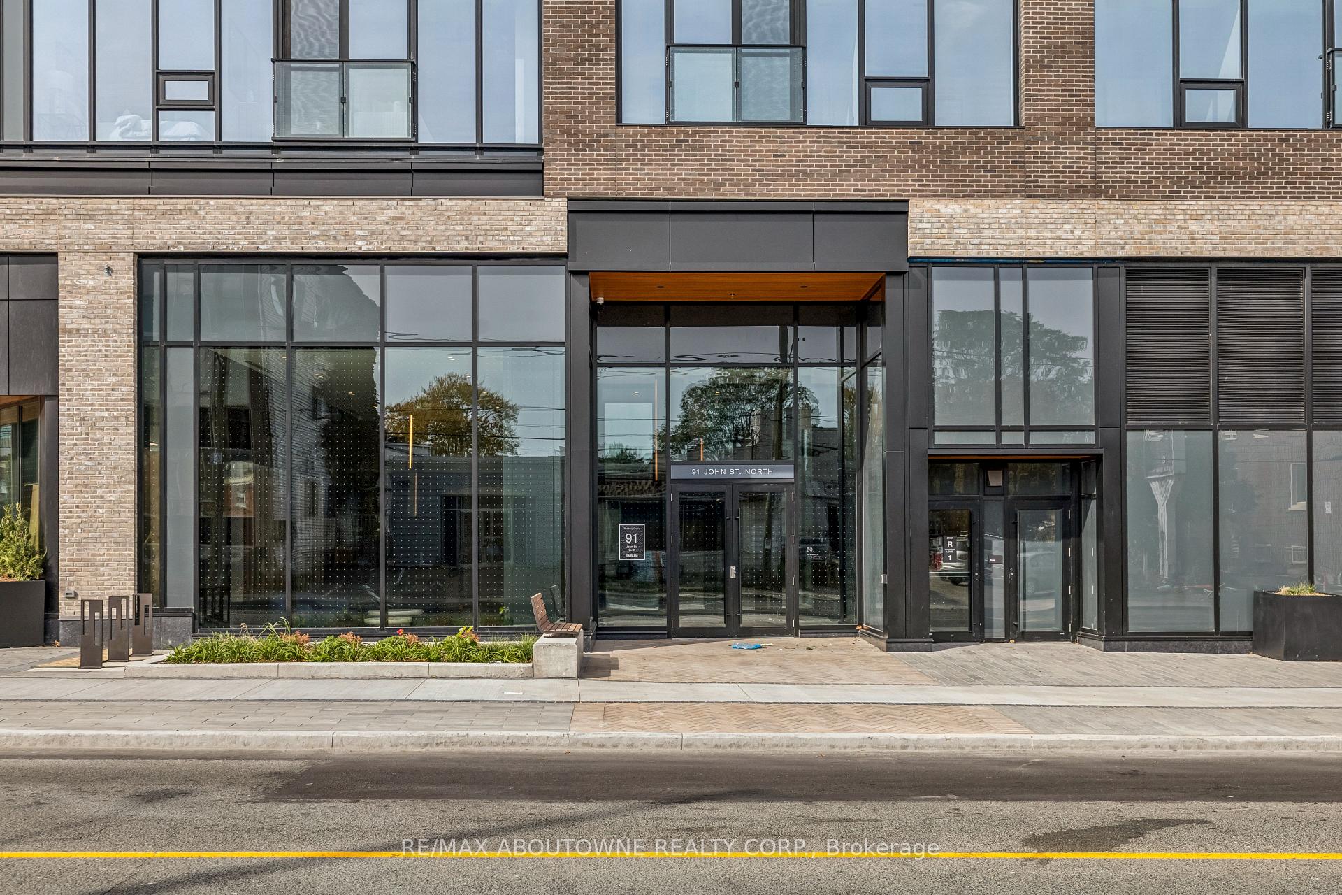 Photo 2 of Unit 1802, 91 John Street N, Hamilton, Beasley — HOMEH