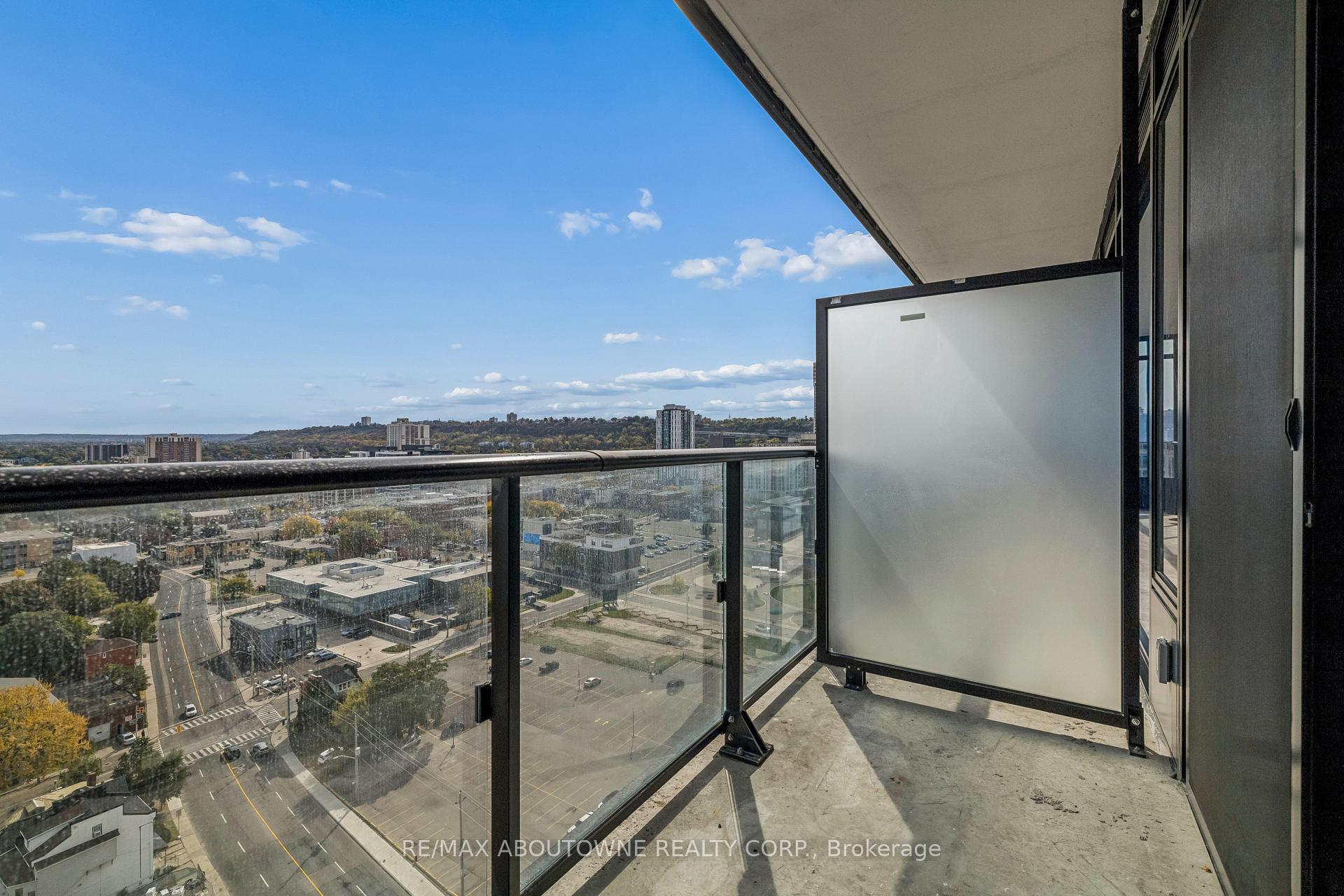 Photo 11 of Unit 1802, 91 John Street N, Hamilton, Beasley — HOMEH