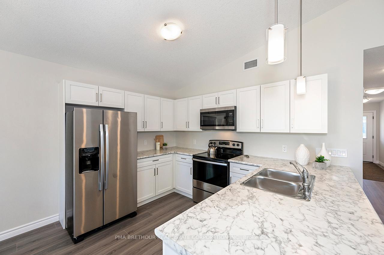 Photo 12 of 21 Bluffs View Boulevard, Ashfield-Colborne-Wawanosh, Colborne — HOMEH