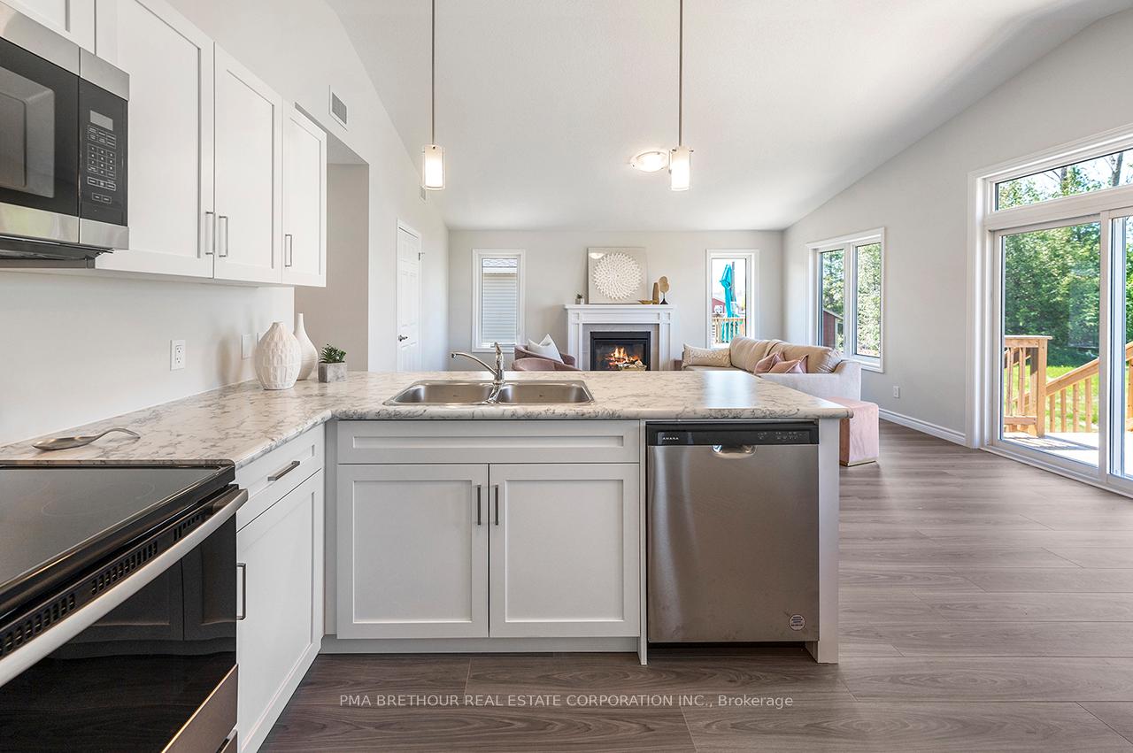 Photo 17 of 21 Bluffs View Boulevard, Ashfield-Colborne-Wawanosh, Colborne — HOMEH