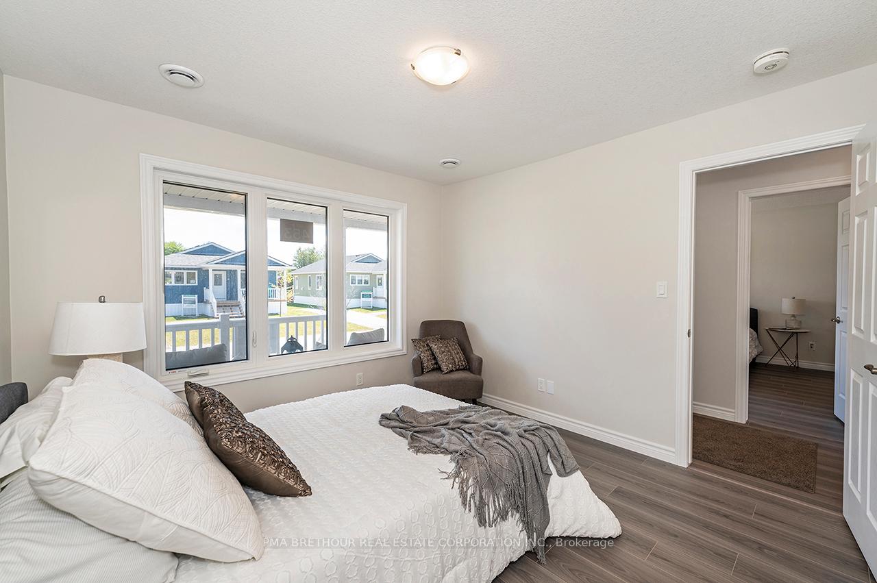 Photo 23 of 21 Bluffs View Boulevard, Ashfield-Colborne-Wawanosh, Colborne — HOMEH