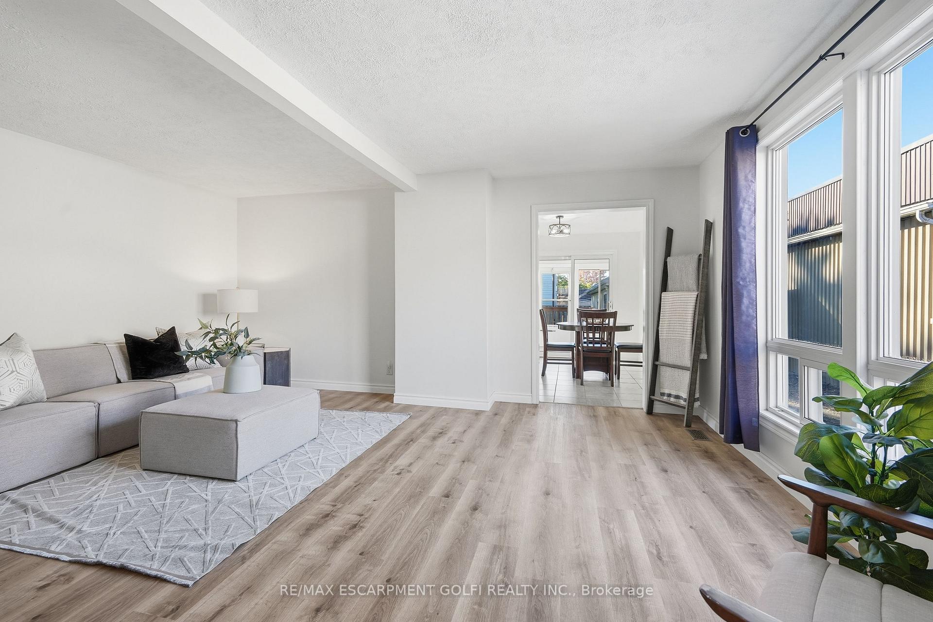 Photo 8 of 518 Hill Street, Welland, Lincoln/Crowland — HOMEH