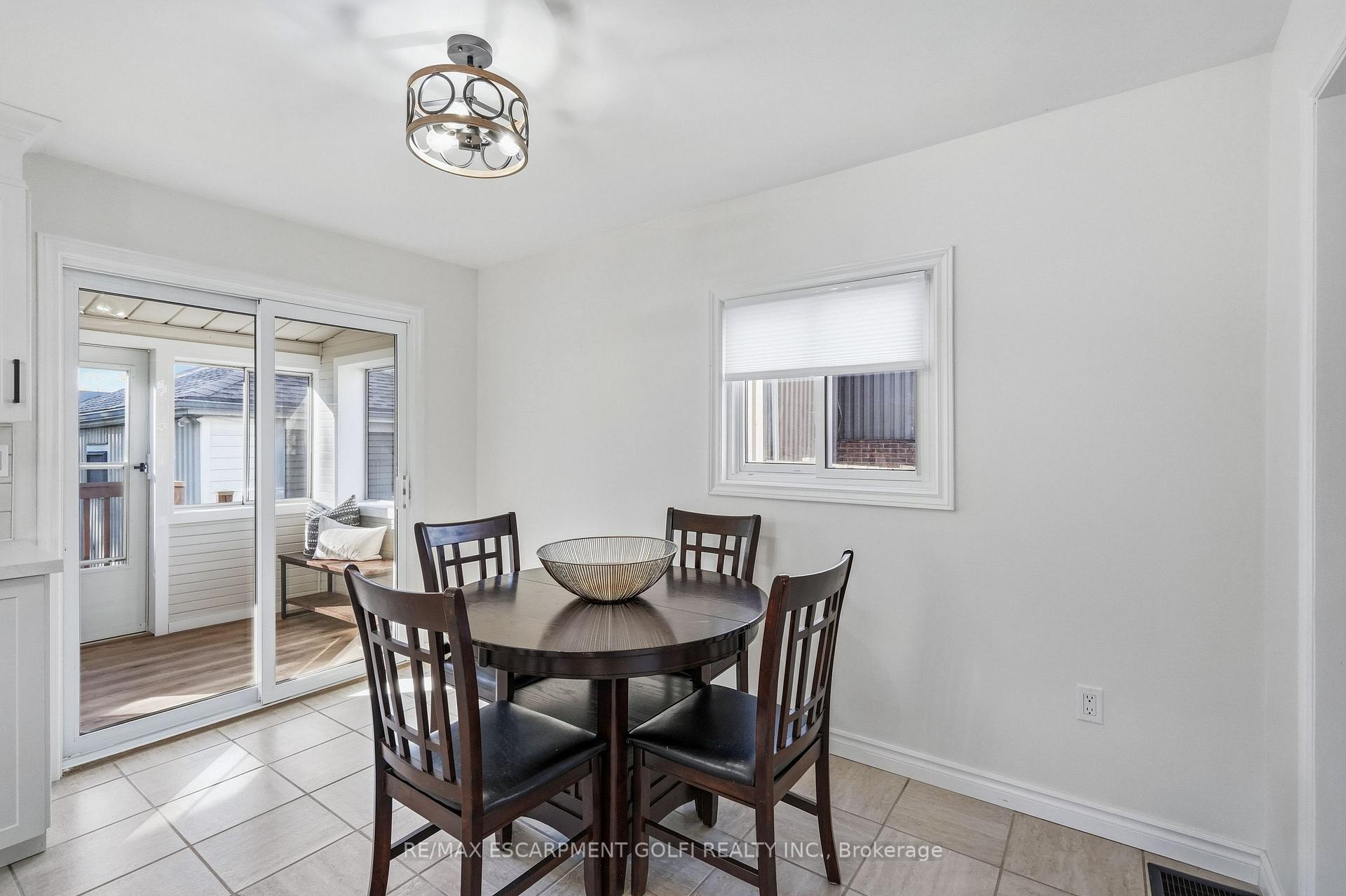 Photo 9 of 518 Hill Street, Welland, Lincoln/Crowland — HOMEH