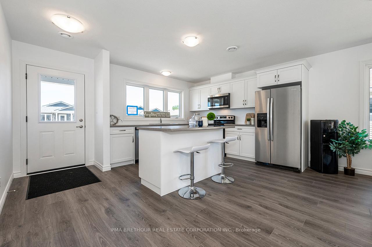 Photo 12 of 20 Bluffs View Boulevard, Ashfield-Colborne-Wawanosh, Colborne — HOMEH