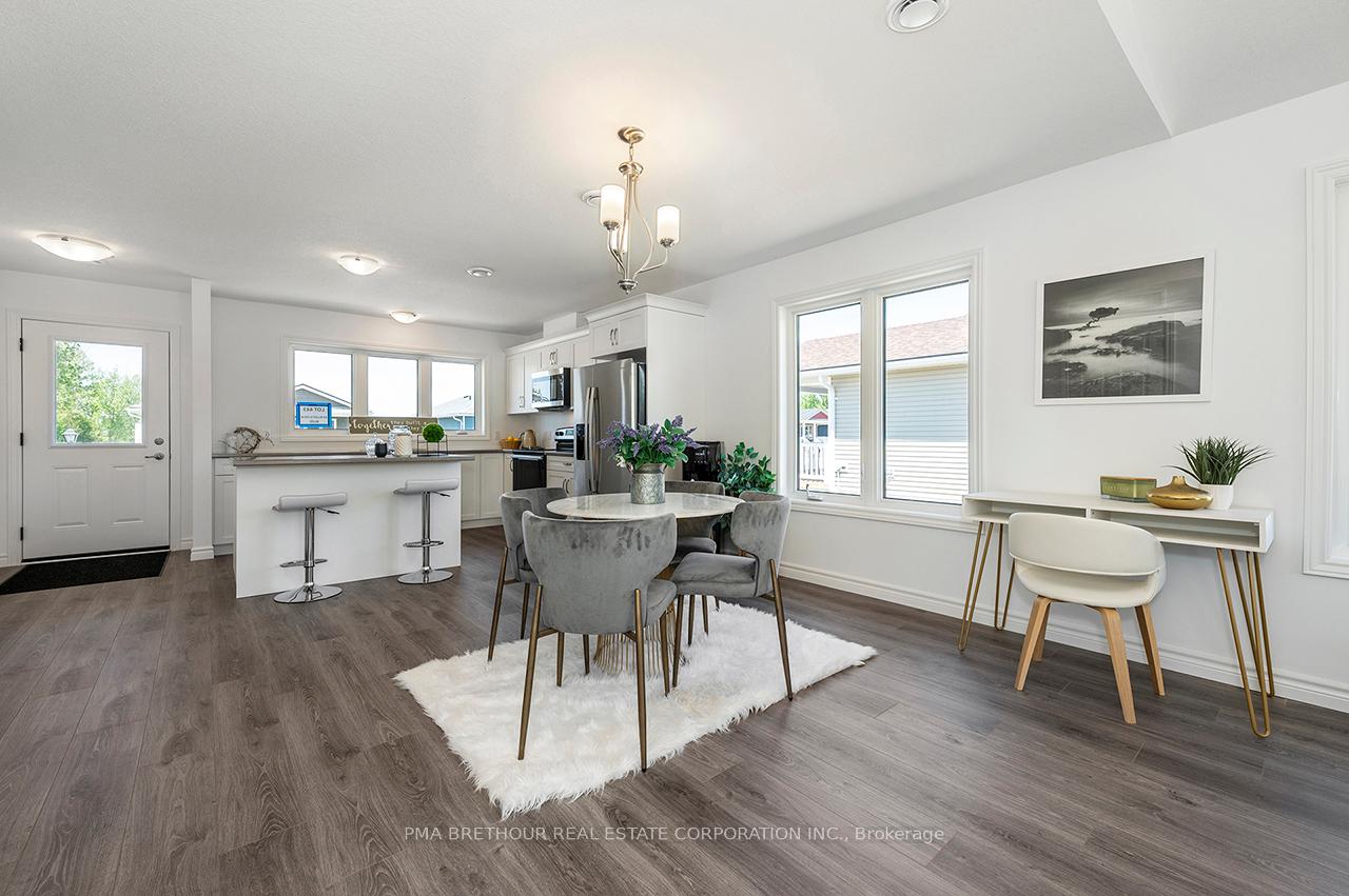 Photo 15 of 20 Bluffs View Boulevard, Ashfield-Colborne-Wawanosh, Colborne — HOMEH