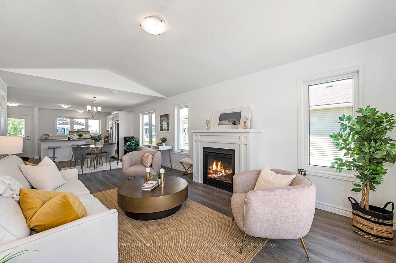 Photo 18 of 20 Bluffs View Boulevard, Ashfield-Colborne-Wawanosh, Colborne — HOMEH