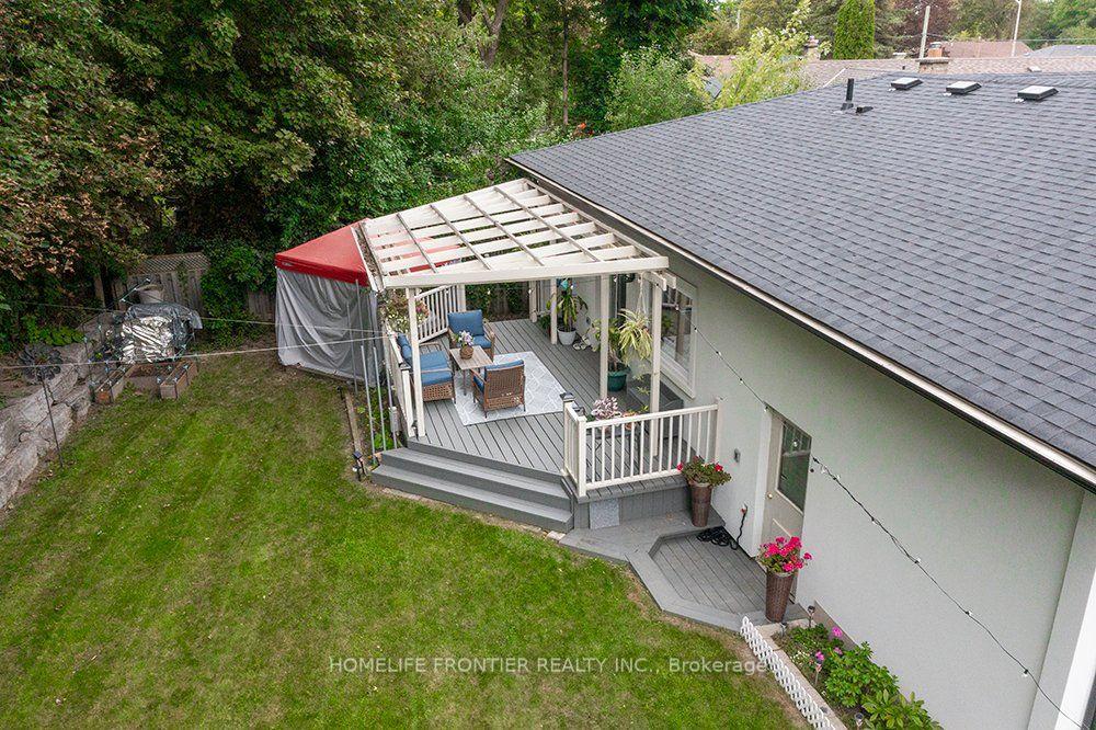 Photo 7 of 32 Davidson Road, Aurora, Aurora Highlands — HOMEH