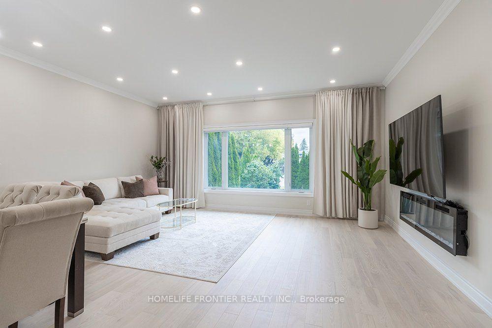 Photo 13 of 32 Davidson Road, Aurora, Aurora Highlands — HOMEH