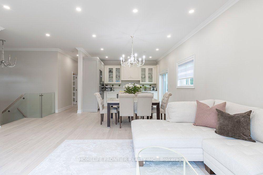 Photo 15 of 32 Davidson Road, Aurora, Aurora Highlands — HOMEH