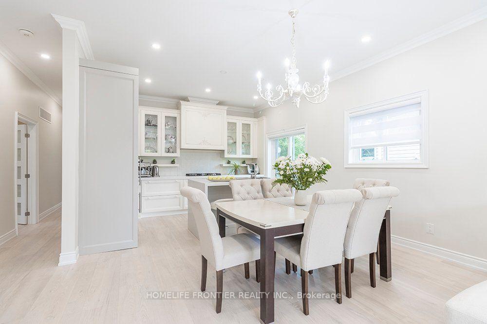 Photo 16 of 32 Davidson Road, Aurora, Aurora Highlands — HOMEH