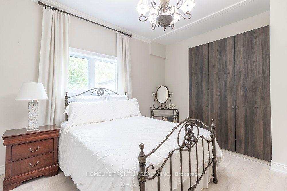 Photo 26 of 32 Davidson Road, Aurora, Aurora Highlands — HOMEH