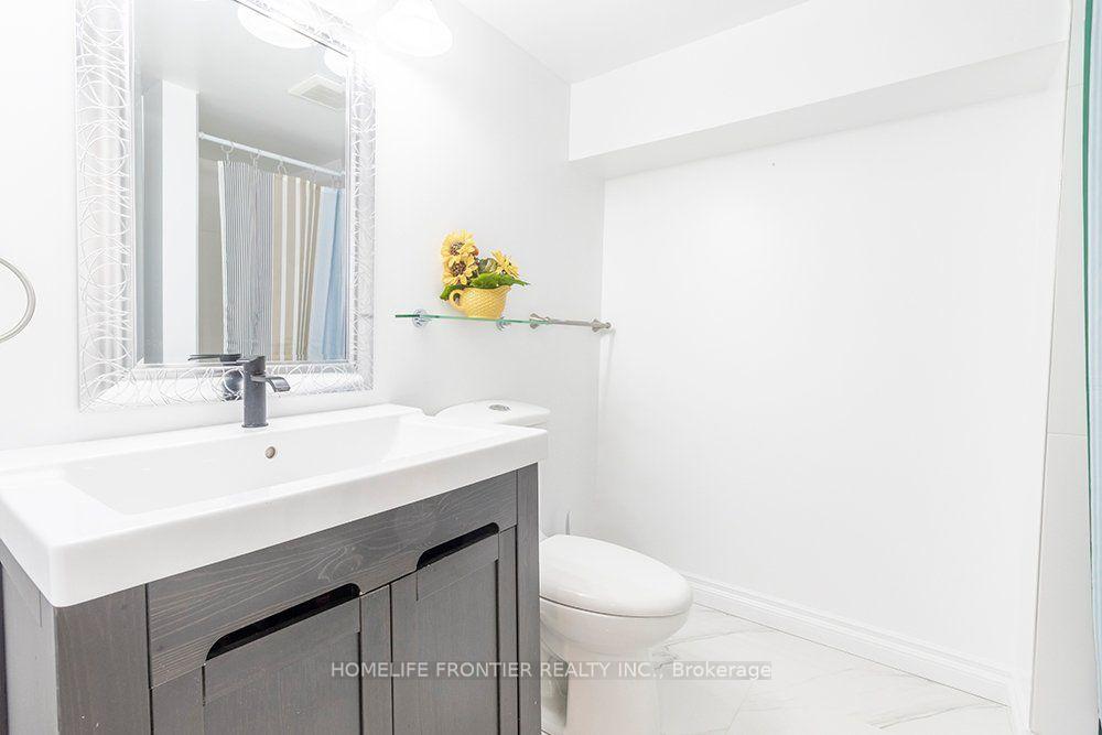 Photo 41 of 32 Davidson Road, Aurora, Aurora Highlands — HOMEH