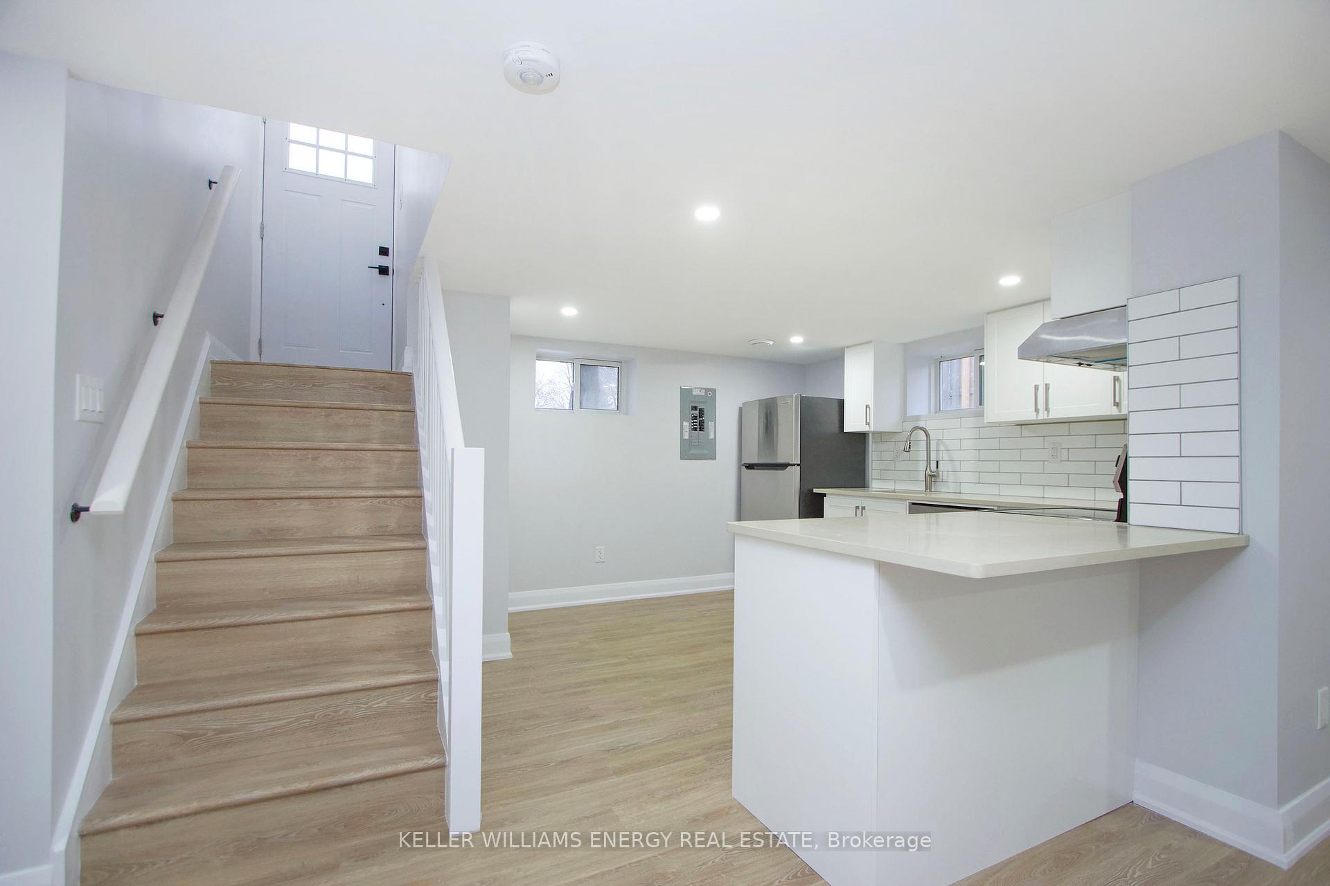 Photo of Unit Lower, 574 Olive Avenue