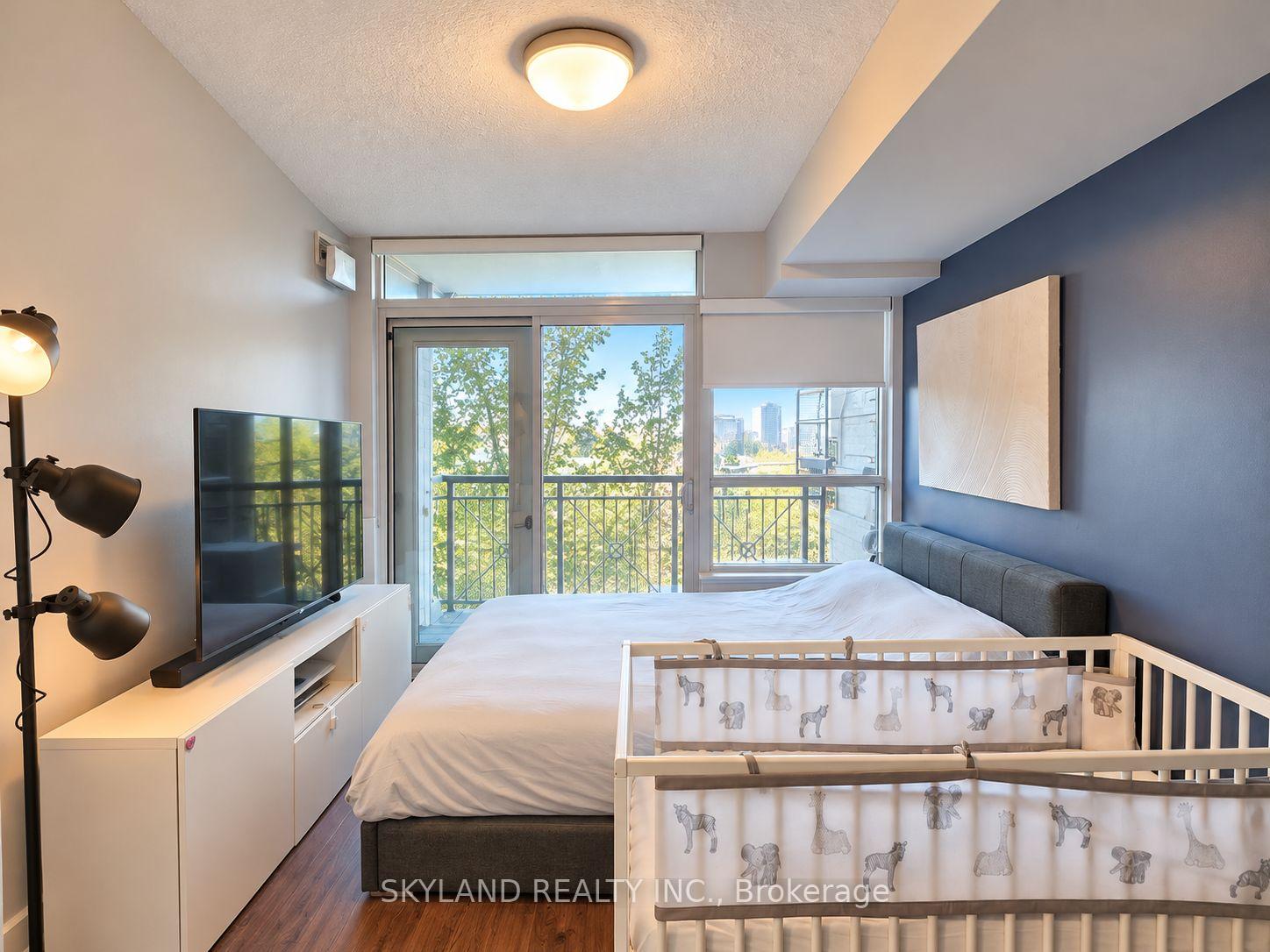 Photo 10 of Unit 415, 676 Sheppard Avenue E, North York, Bayview Village — HOMEH