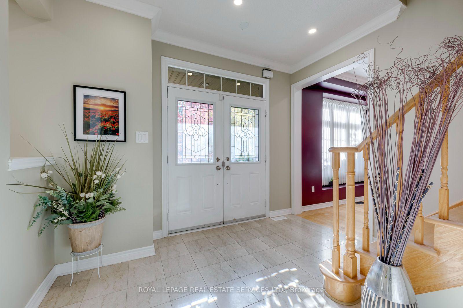 Photo 9 of 96 Thomas Street, Mississauga, Streetsville — HOMEH