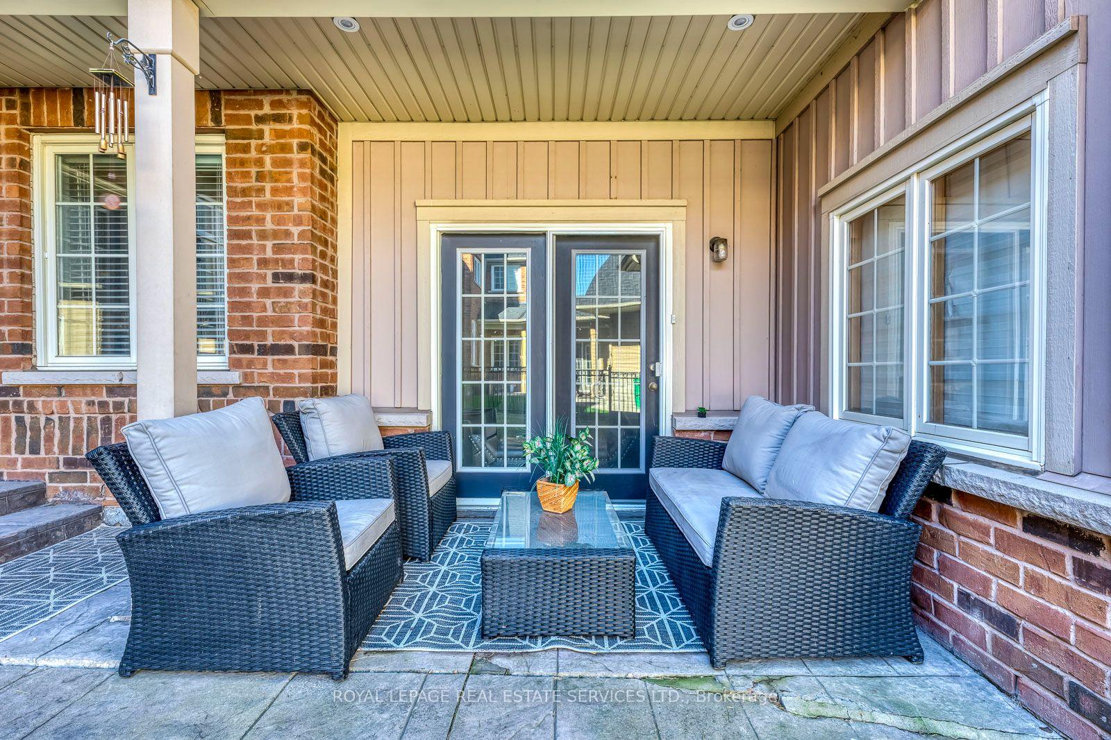 Photo 44 of 96 Thomas Street, Mississauga, Streetsville — HOMEH