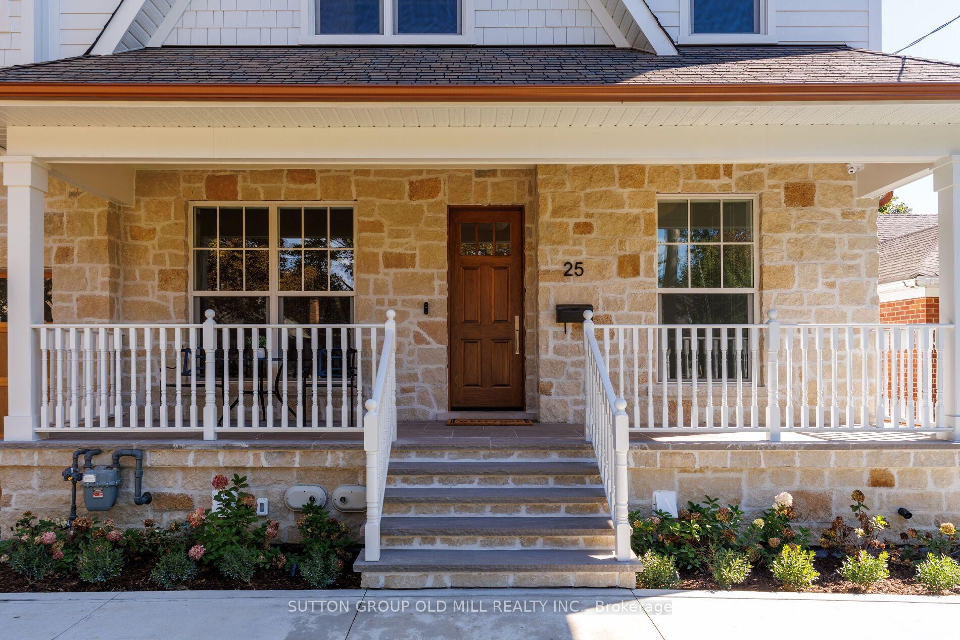 Photo 2 of 25 Beaucourt Road, Etobicoke, Stonegate-Queensway — HOMEH