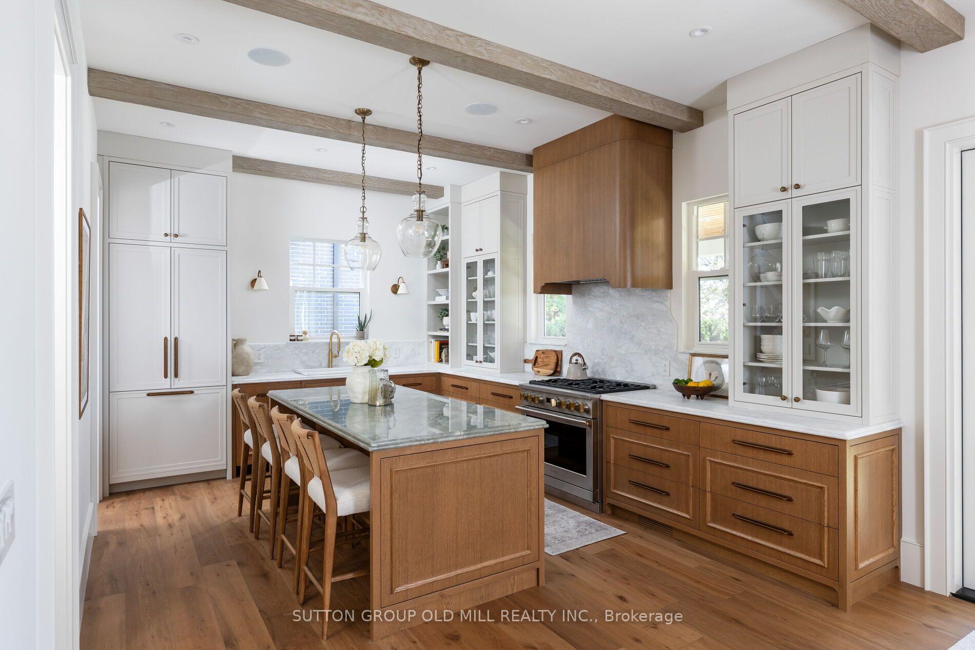 Photo 12 of 25 Beaucourt Road, Etobicoke, Stonegate-Queensway — HOMEH