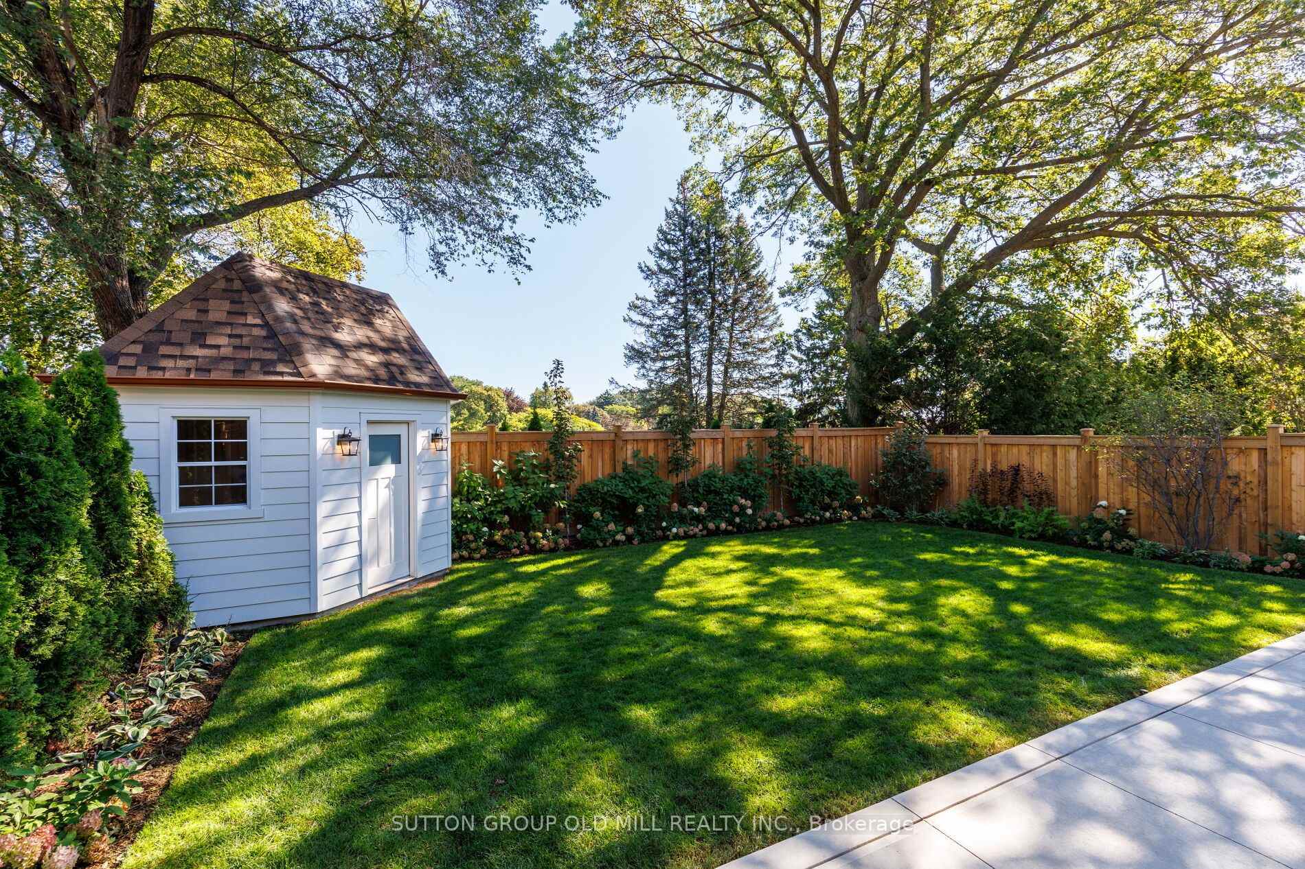 Photo 22 of 25 Beaucourt Road, Etobicoke, Stonegate-Queensway — HOMEH