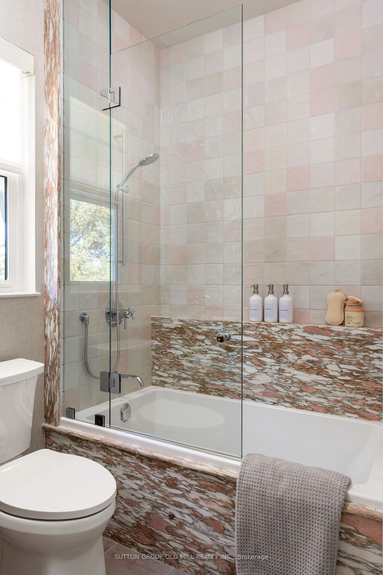 Photo 35 of 25 Beaucourt Road, Etobicoke, Stonegate-Queensway — HOMEH