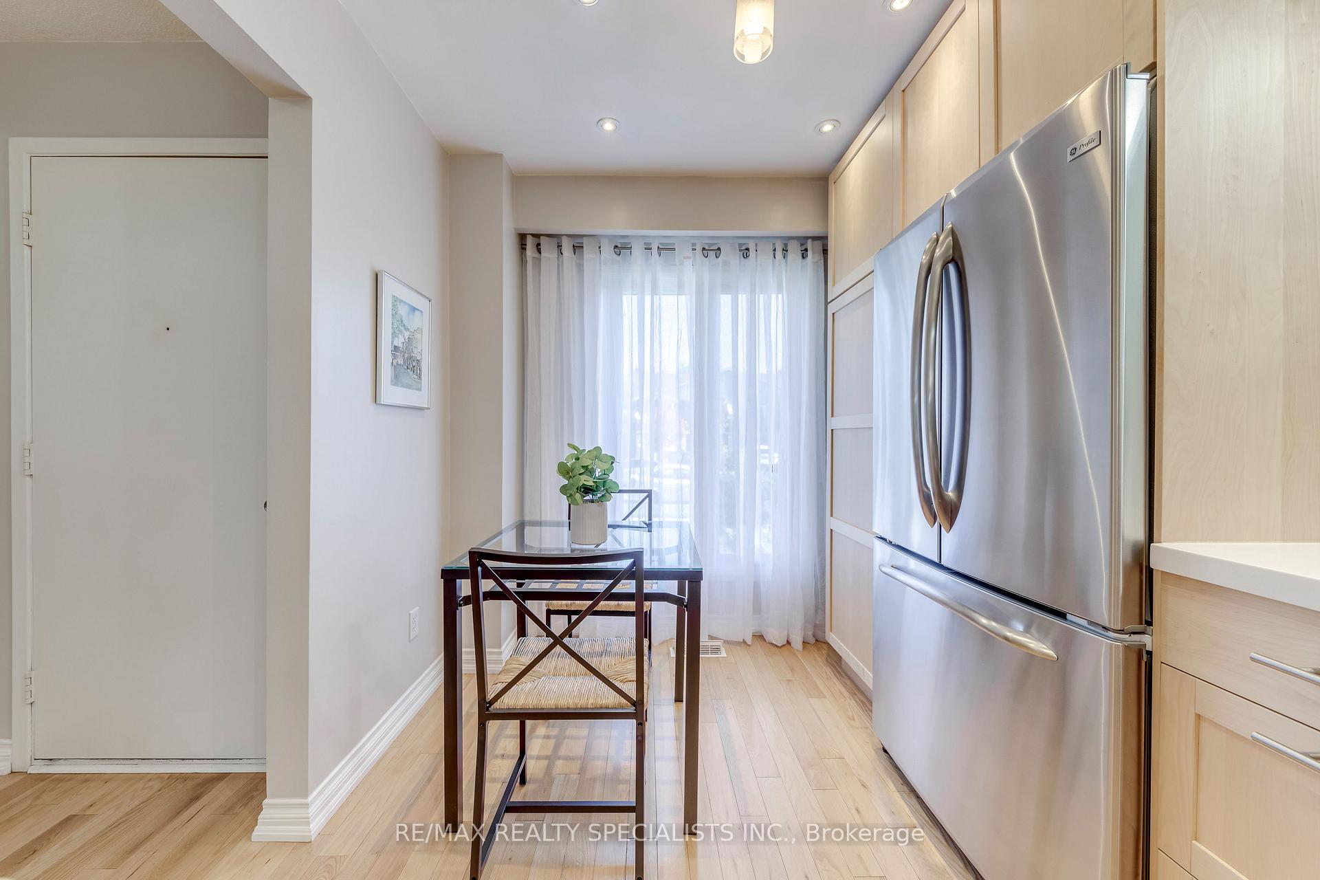 Photo 14 of 69 Winterfold Drive, Brampton, Madoc — HOMEH